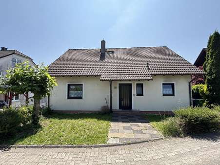Straßenansicht Straßenansicht - Einfamilienhaus in 51674 Wiehl mit 110m² kaufen