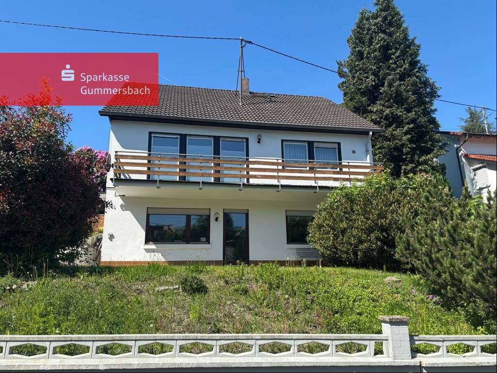 Straßenansicht Straßenansicht - Zweifamilienhaus in 51645 Gummersbach mit 129m² kaufen