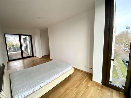 Schlafzimmer (Hauptwohnung) - Etagenwohnung in 50674 Köln mit 142m² kaufen