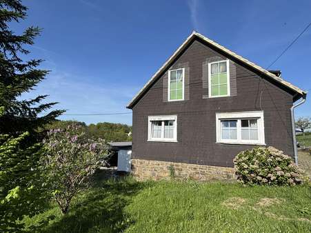 Seitenansicht - Zweifamilienhaus in 51580 Reichshof mit 185m² kaufen