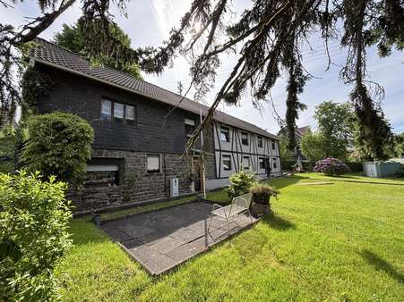 Außenansicht Außenansicht - Einfamilienhaus in 51580 Reichshof mit 179m² kaufen