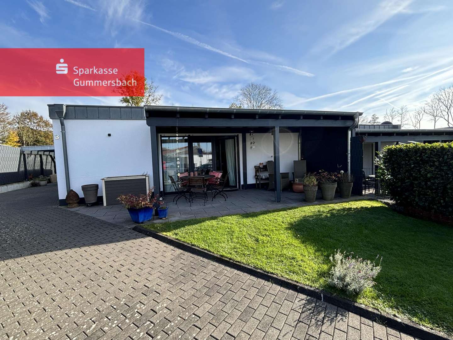 Terrassen- und Gartenfläche Hauptwohnung - Bungalow in 51588 Nümbrecht mit 152m² kaufen