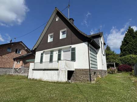 Grundstücksansicht Grundstücksansicht - Einfamilienhaus in 51702 Bergneustadt mit 120m² kaufen