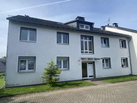 Ansicht Eingangsbereich - Dachgeschosswohnung in 51647 Gummersbach mit 84m² kaufen