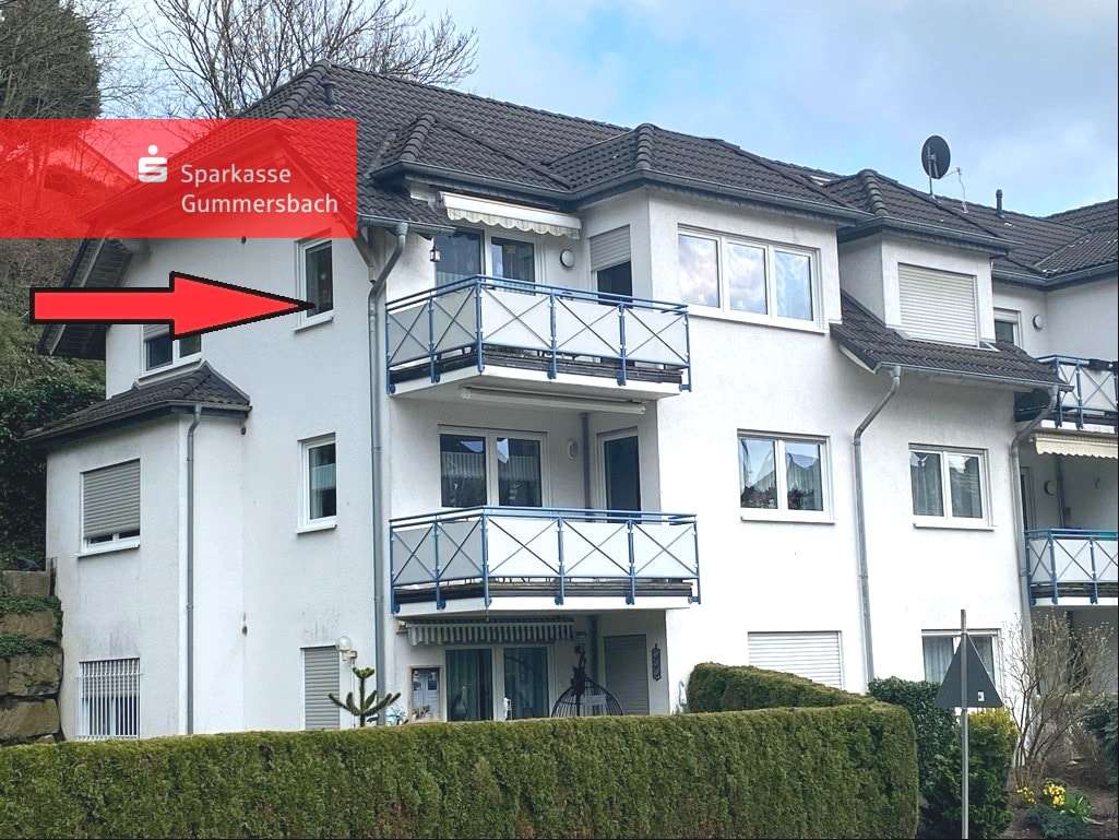 Straßenansicht - Dachgeschosswohnung in 51702 Bergneustadt mit 79m² kaufen