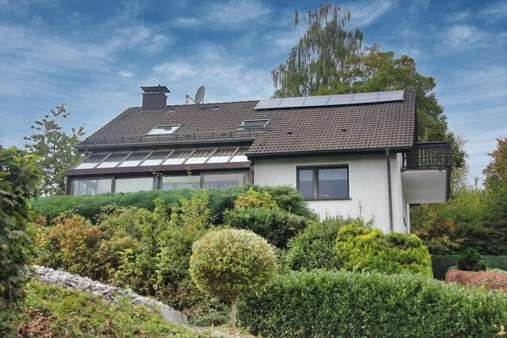 Straßenansicht Straßenansicht - Zweifamilienhaus in 51647 Gummersbach mit 177m² kaufen