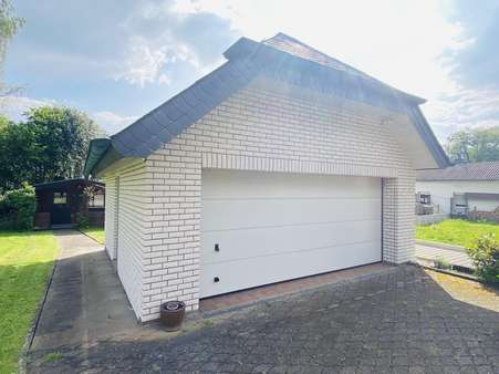 Garage - Einfamilienhaus in 51766 Engelskirchen mit 209m² kaufen
