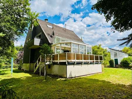 Seiten- / Giebelansicht Seiten- / Giebelansicht - Einfamilienhaus in 51588 Nümbrecht mit 148m² kaufen