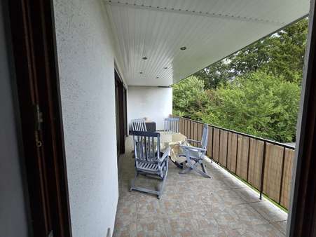 Balkon Erdgeschoss - Reihenendhaus in 51766 Engelskirchen mit 222m² kaufen