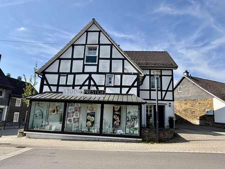 Straßenansicht Straßenansicht - Einfamilienhaus in 51588 Nümbrecht mit 135m² kaufen