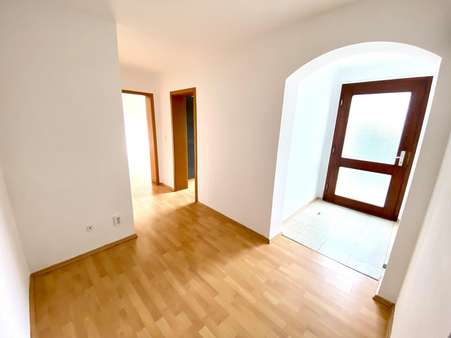 Eingangsbereich Eingangsbereich - Souterrain-Wohnung in 51674 Wiehl mit 67m² mieten