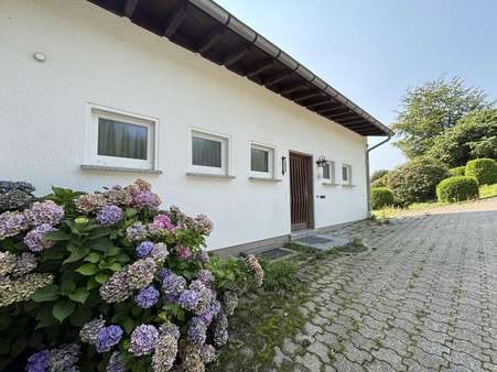 Eingangsbereich Eingangsbereich - Einfamilienhaus in 51643 Gummersbach mit 140m² kaufen