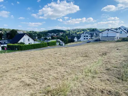 1-3 Baugrundstücke in zentraler Lage von Waldbröl!
