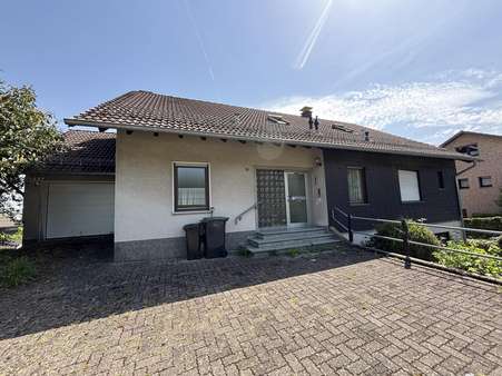 Straßenansicht - Zweifamilienhaus in 51597 Morsbach mit 288m² kaufen