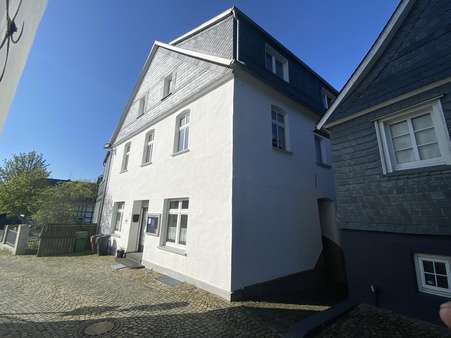 Seitenansicht - Einfamilienhaus in 51702 Bergneustadt mit 157m² kaufen