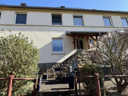 Straßenansicht - Reihenmittelhaus in 51643 Gummersbach mit 87m² kaufen