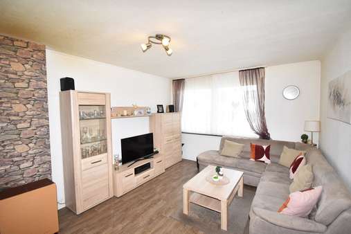 Wohnzimmer - Etagenwohnung in 52074 Aachen mit 60m² kaufen