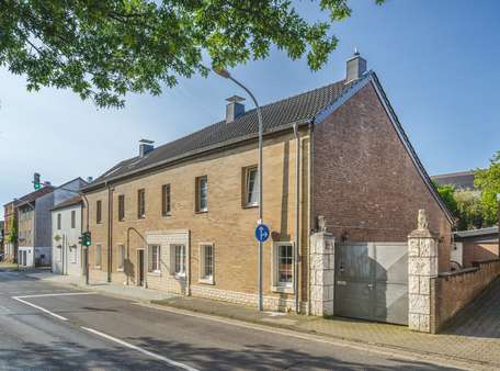 Vorderansicht - Haus in 52072 Aachen mit 290m² kaufen
