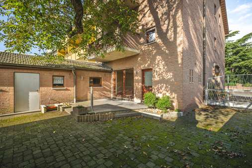 Ausgang Garten  - Zweifamilienhaus in 52134 Herzogenrath mit 224m² kaufen