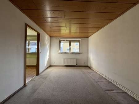 Wohnzimmer - Einfamilienhaus in 52074 Aachen mit 100m² kaufen