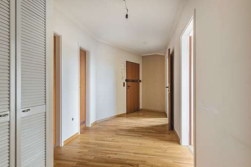 Diele - Etagenwohnung in 52074 Aachen mit 128m² kaufen