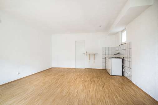 Wohn- und Essbereich Souterrain - Mehrfamilienhaus in 52076 Aachen mit 216m² als Kapitalanlage kaufen