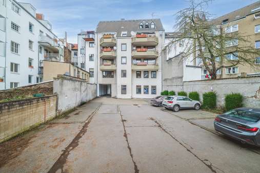 Rückwärtige Ansicht - Praxisfläche in 52066 Aachen mit 327m² kaufen