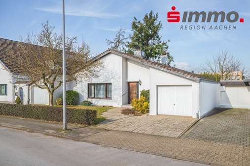 Titelbild - Einfamilienhaus in 52080 Aachen mit 136m² kaufen