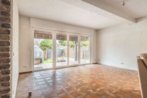 Wohnzimmer - Einfamilienhaus in 52146 Würselen mit 130m² kaufen