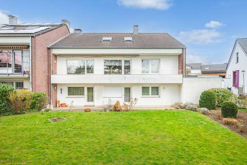 Gartenansicht - Einfamilienhaus in 52072 Aachen mit 185m² kaufen