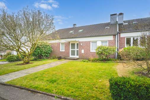 Vorderansicht Vorderansicht - Einfamilienhaus in 52072 Aachen mit 185m² kaufen