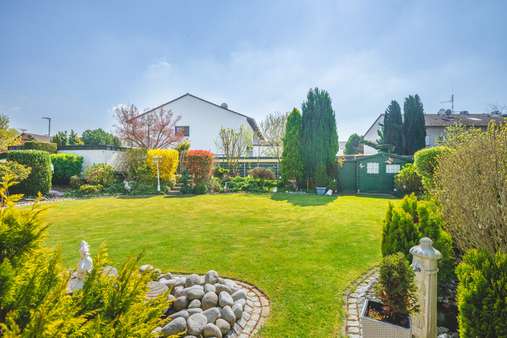 Garten - Zweifamilienhaus in 52134 Herzogenrath mit 235m² kaufen