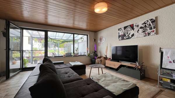 Wohnzimmer - Einfamilienhaus in 52223 Stolberg (Rheinland) mit 96m² kaufen