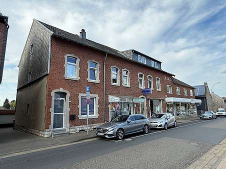 Straßenansicht - Wohn- / Geschäftshaus in 52223 Stolberg mit 120m² als Kapitalanlage kaufen