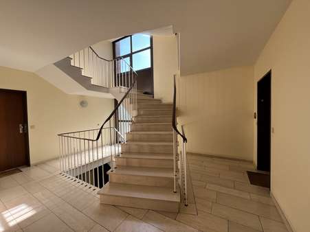 Treppenhaus - Etagenwohnung in 52078 Aachen mit 110m² kaufen