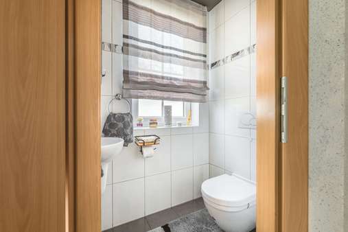 Gäste-WC - Einfamilienhaus in 52531 Übach-Palenberg mit 107m² kaufen