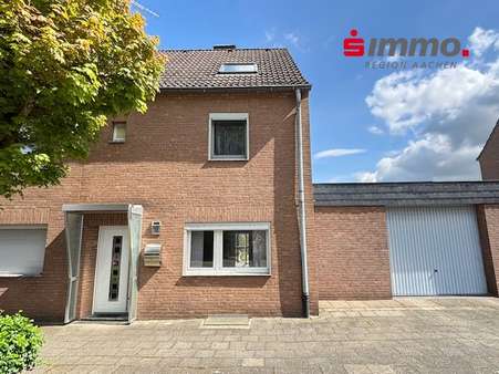 Titelbild - Einfamilienhaus in 52249 Eschweiler mit 74m² kaufen