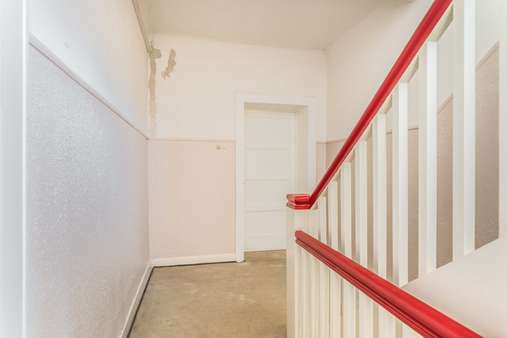 Treppenhaus Ansicht 2 - Mehrfamilienhaus in 52064 Aachen mit 351m² als Kapitalanlage kaufen