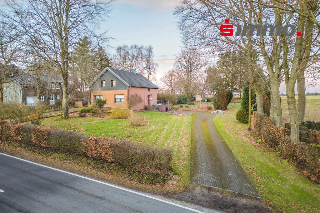 Titelbild - Einfamilienhaus in 52152 Simmerath mit 150m² kaufen