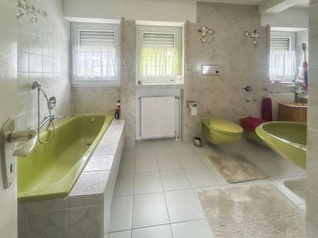 Bad - Einfamilienhaus in 52379 Langerwehe / Heistern mit 184m² kaufen