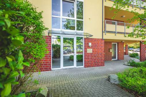 Hauseingang - Mehrfamilienhaus in 52146 Würselen mit 2580m² als Kapitalanlage kaufen
