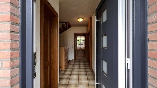 Hauseingang Hauseingang - Einfamilienhaus in 52223 Stolberg mit 93m² kaufen