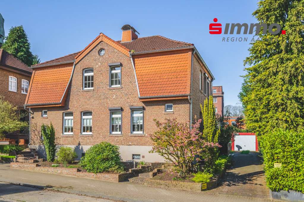 Titelbild mit Logo - Einfamilienhaus in 52146 Würselen mit 83m² kaufen