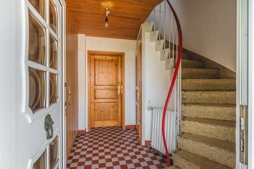 Treppenhaus - Zweifamilienhaus in 52477 Alsdorf mit 106m² kaufen