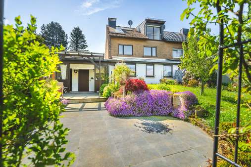 Terrasse Terrasse - Einfamilienhaus in 52152 Simmerath mit 134m² kaufen
