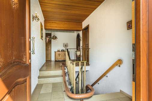 Eingangsbereich Eingangsbereich - Einfamilienhaus in 52076 Aachen mit 125m² kaufen
