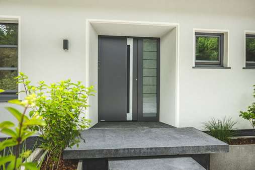 Haustüre Haustüre - Einfamilienhaus in 52224 Stolberg mit 212m² kaufen