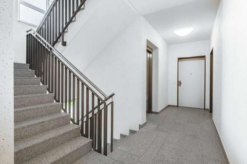 Treppenhaus Treppenhaus - Etagenwohnung in 52072 Aachen mit 82m² kaufen