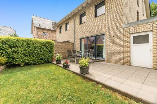 Gartenansicht - Einfamilienhaus in 52080 Aachen mit 145m² kaufen