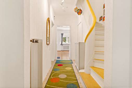 Diele - Einfamilienhaus in 52066 Aachen mit 169m² kaufen